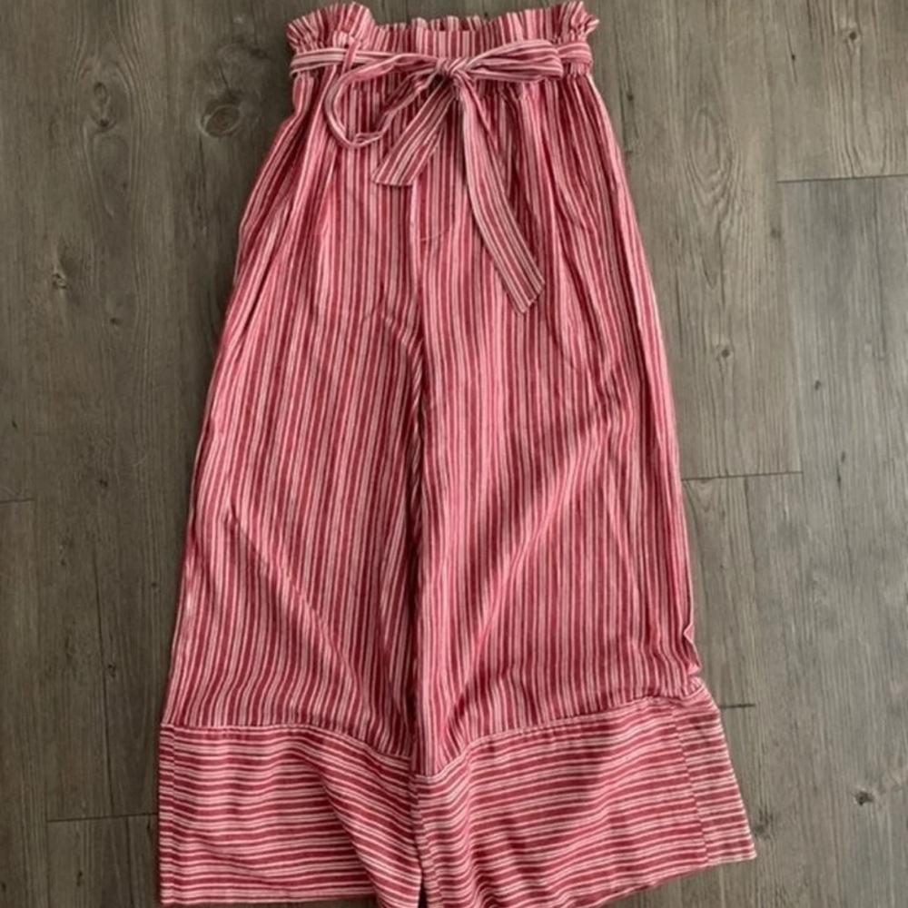 High waisted cropped pants